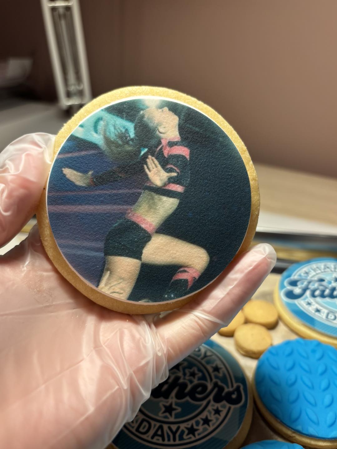 24 Personalised square biscuits